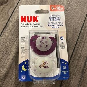 NWT NUK Cute-as-a-Button Glow-in-the-Dark Orthodontic Pacifiers, 6-18 Months
